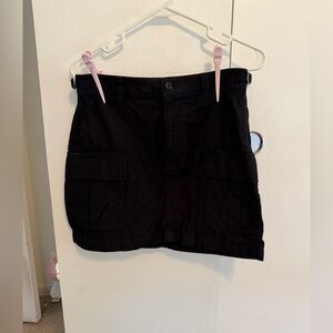 Aritzia TNA Black Cargo Skirt